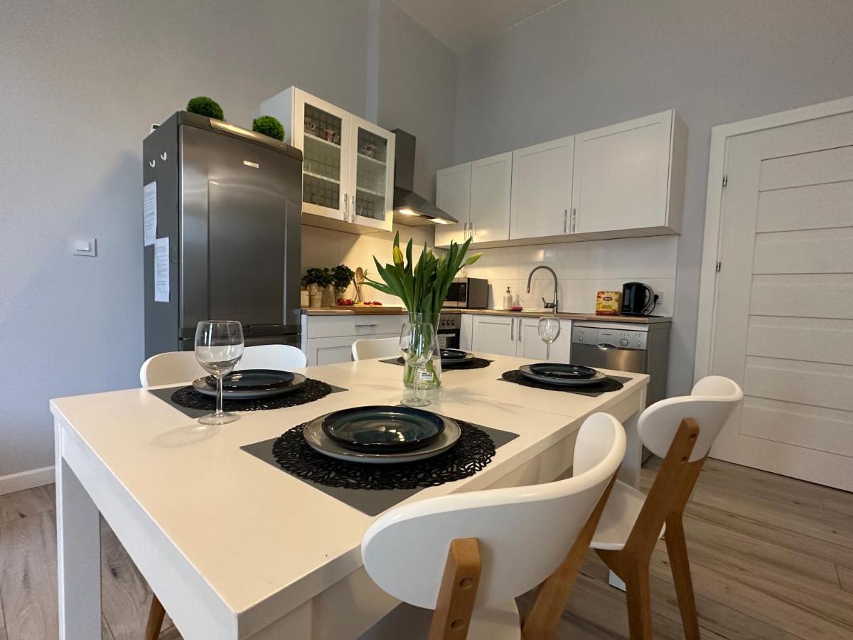 Apartament Wroclawia エクステリア 写真