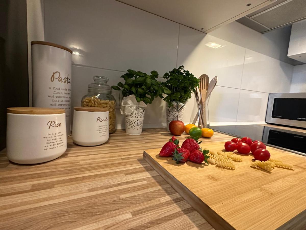 Apartament Wroclawia エクステリア 写真