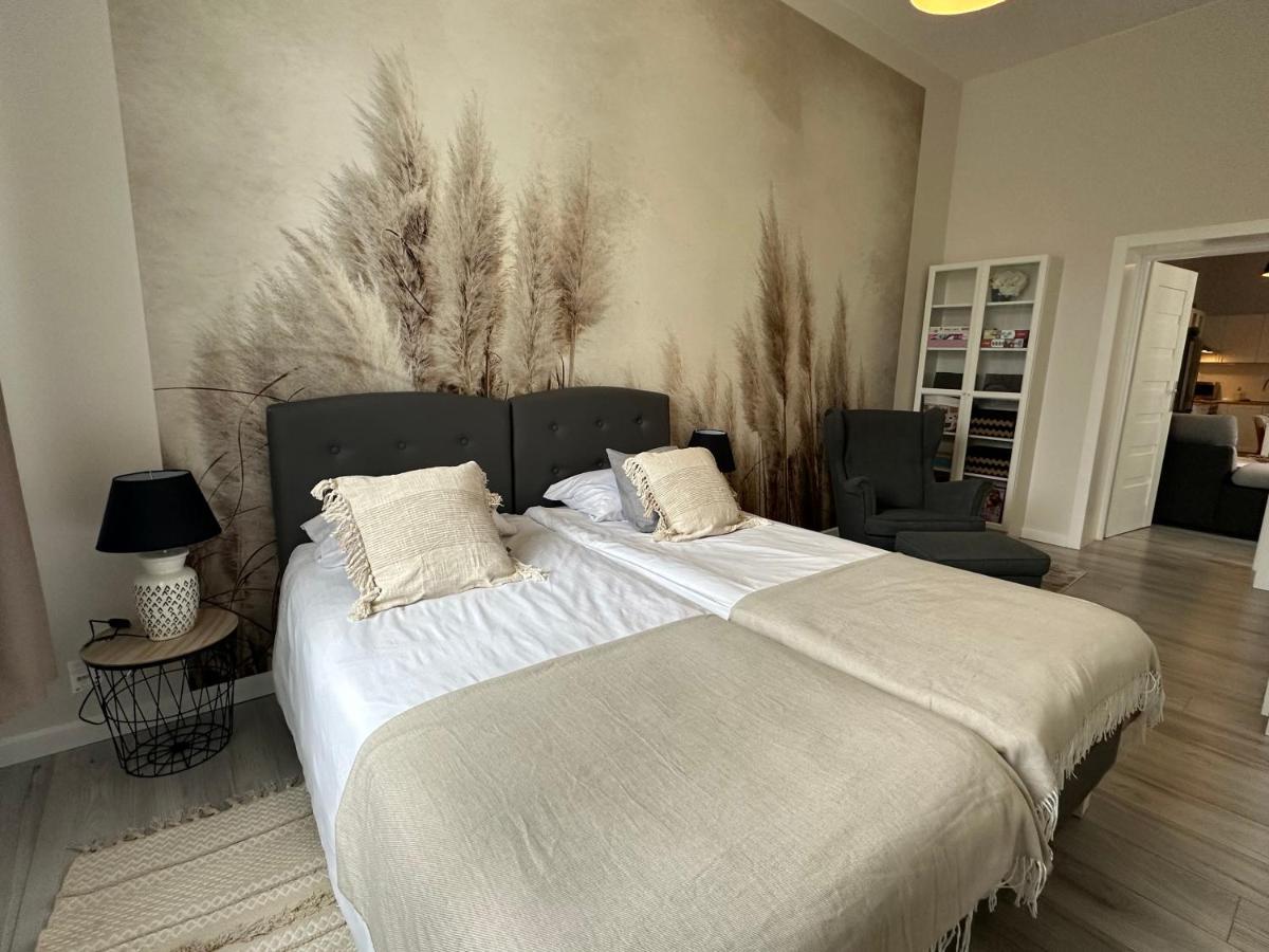 Apartament Wroclawia エクステリア 写真