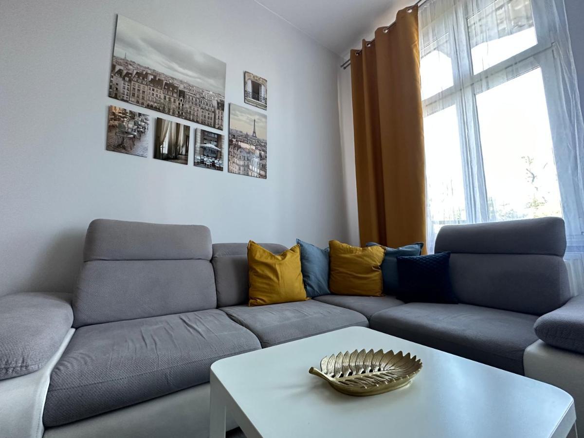 Apartament Wroclawia エクステリア 写真