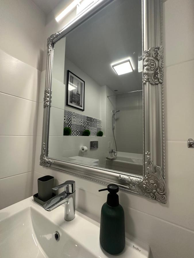 Apartament Wroclawia エクステリア 写真